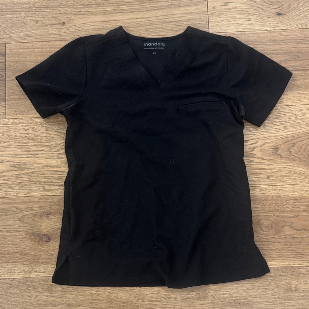 Mandala Black V-Neck Women’s Scrub Top XS